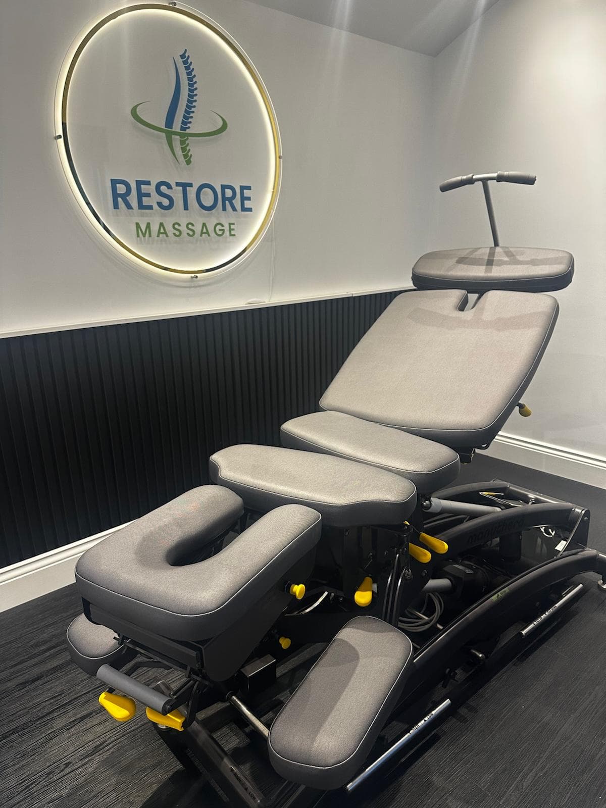 Personalised Remedial Massage on the Manuthera® Mobilisation Table